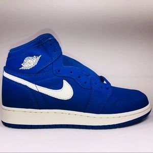 Air Jordan Retro 1 High OG GS Hyper Royal Worn